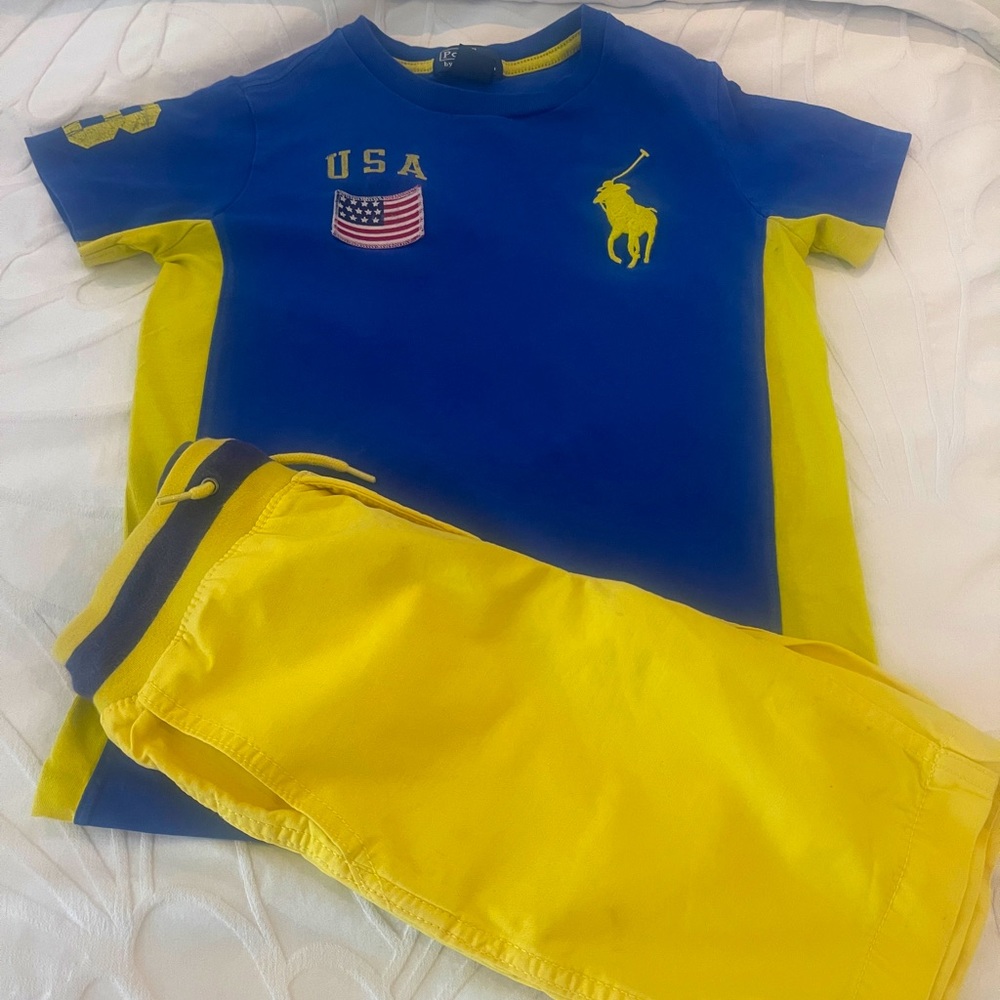 Ralph Lauren top and Gap Shorts